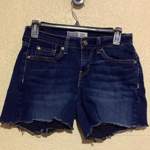Levi Strauss Signature Denim Jean Shorts Blue 8M Curvy Raw Hem